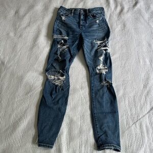 American Eagle Outfitters Super Hi-Rise Skinny Jeans Distressed